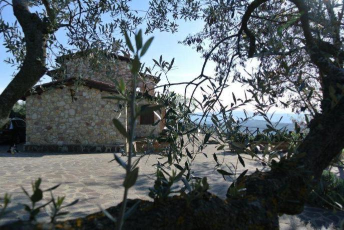 B&B Casale Roshlee Gualdo Cattaneo Kültér fotó