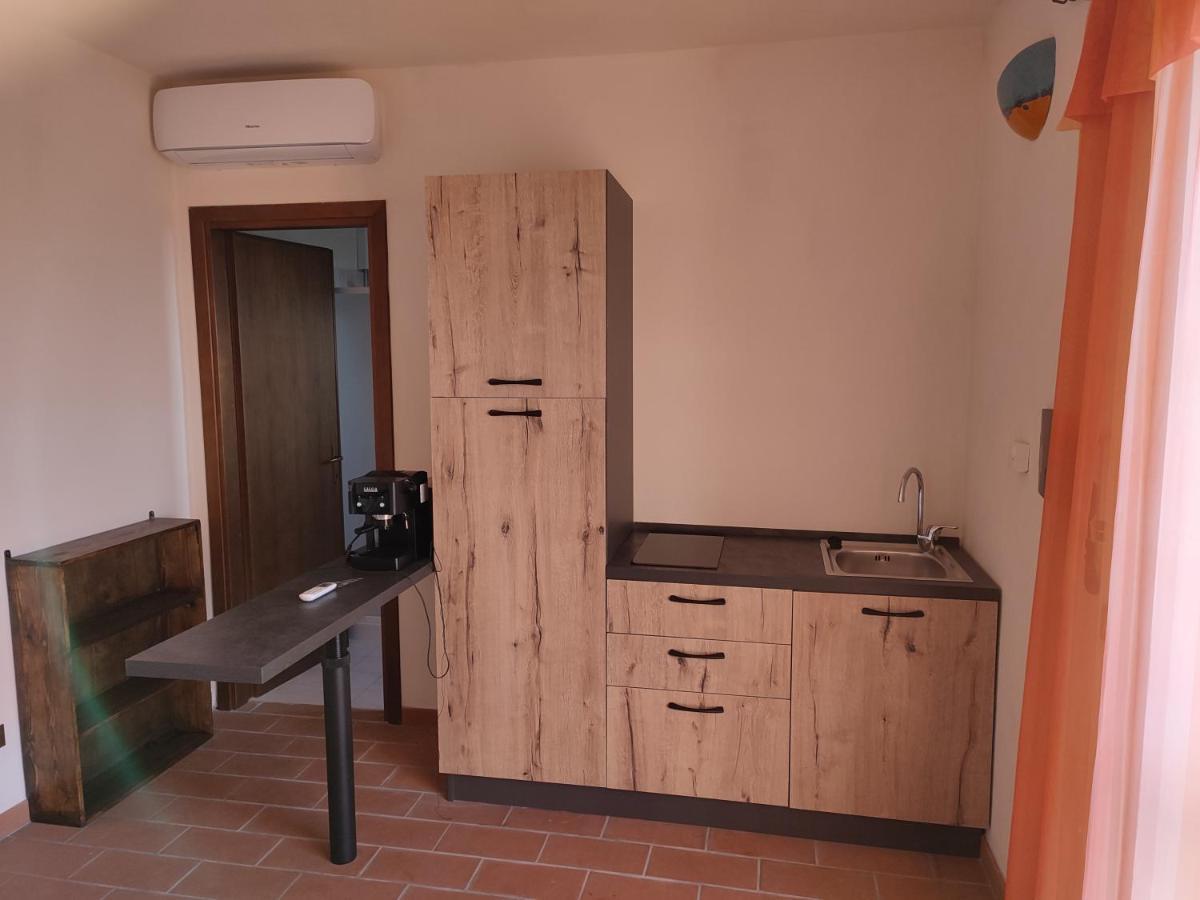 B&B Casale Roshlee Gualdo Cattaneo Kültér fotó