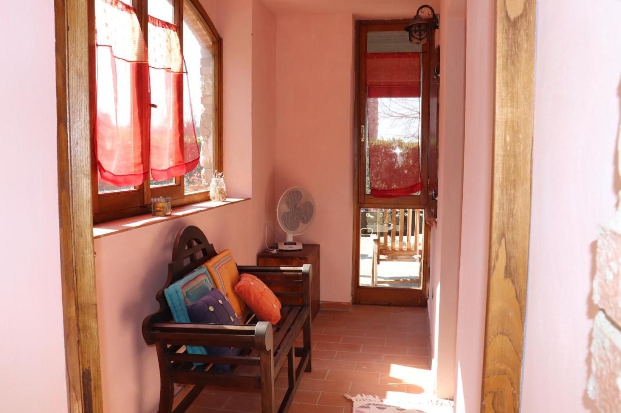 B&B Casale Roshlee Gualdo Cattaneo Kültér fotó