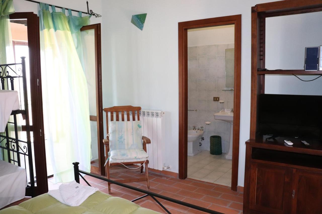 B&B Casale Roshlee Gualdo Cattaneo Kültér fotó