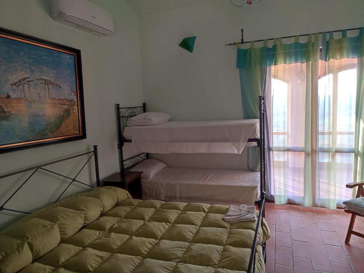 B&B Casale Roshlee Gualdo Cattaneo Kültér fotó